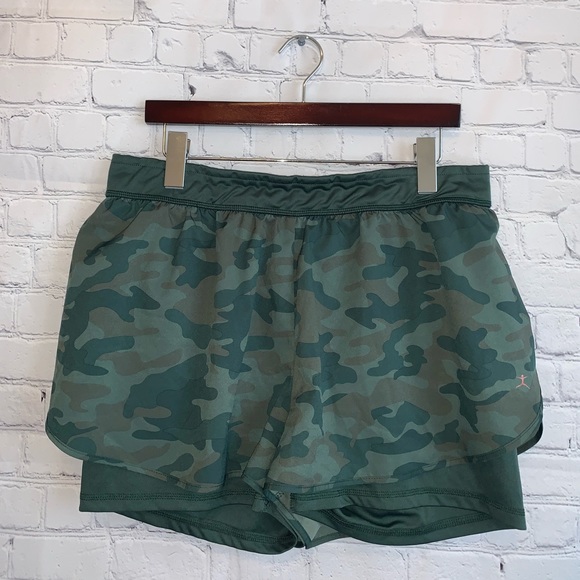 Danskin Pants - Danskin Dark Green & Gray athletic shorts size XL